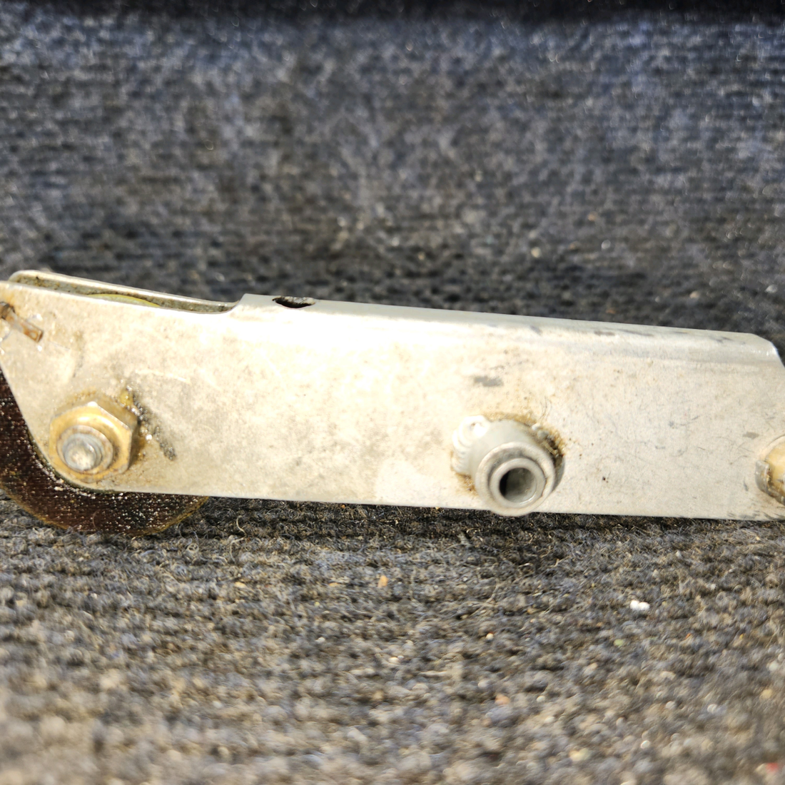 Used aircraft parts for sale, 0713070-9 Cessna 172F Parking Brake Bellcrank Assembly