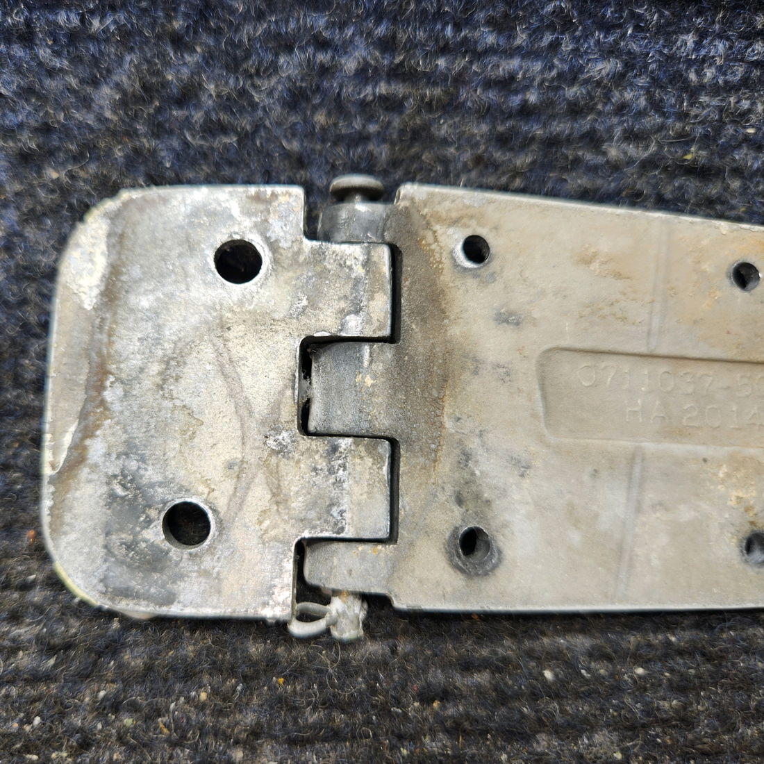 Used aircraft parts for sale, 0711037-18, 0711037-20 Cessna 182G Cabin Door Hinge Assy Lower RH