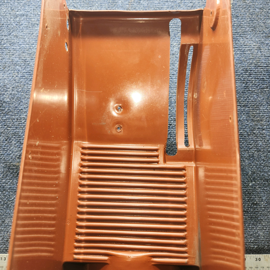 Used aircraft parts for sale, 0500233-1 Cessna 172F Center Console Cover Assembly