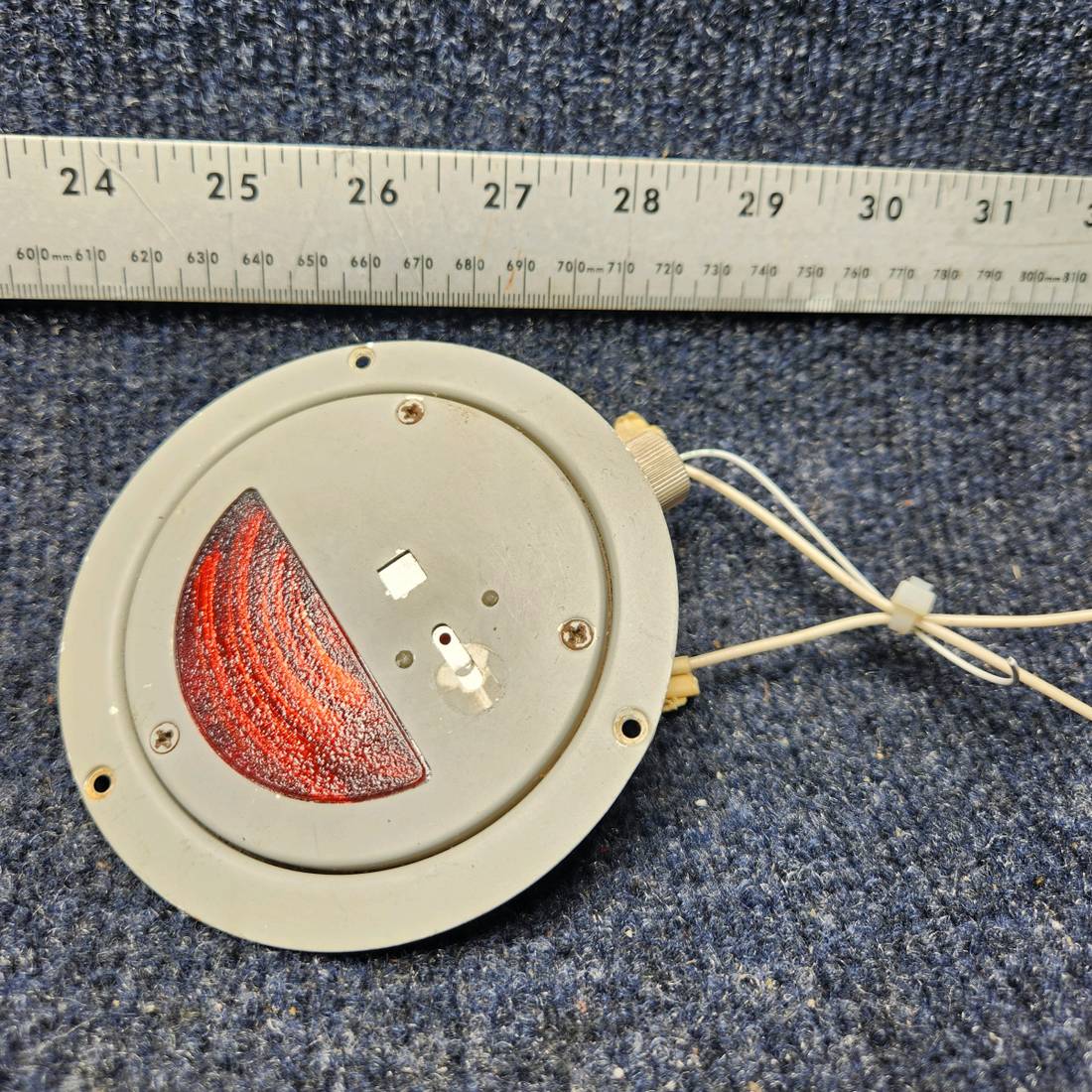Used aircraft parts for sale, 572-582 Piper PA32RT-300 PANEL LIGHT ASSEMBLY (VOLTS: 14) MISSING KNOCK