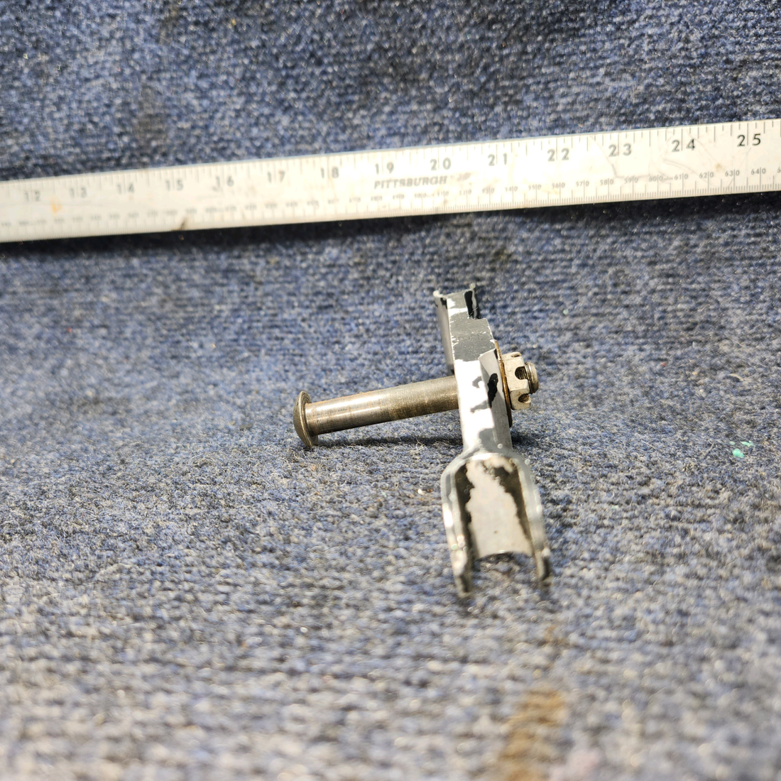Used aircraft parts for sale, 76407-003 PIPER PA28RT-201 BellCrank Nose Wheel Steering Assy