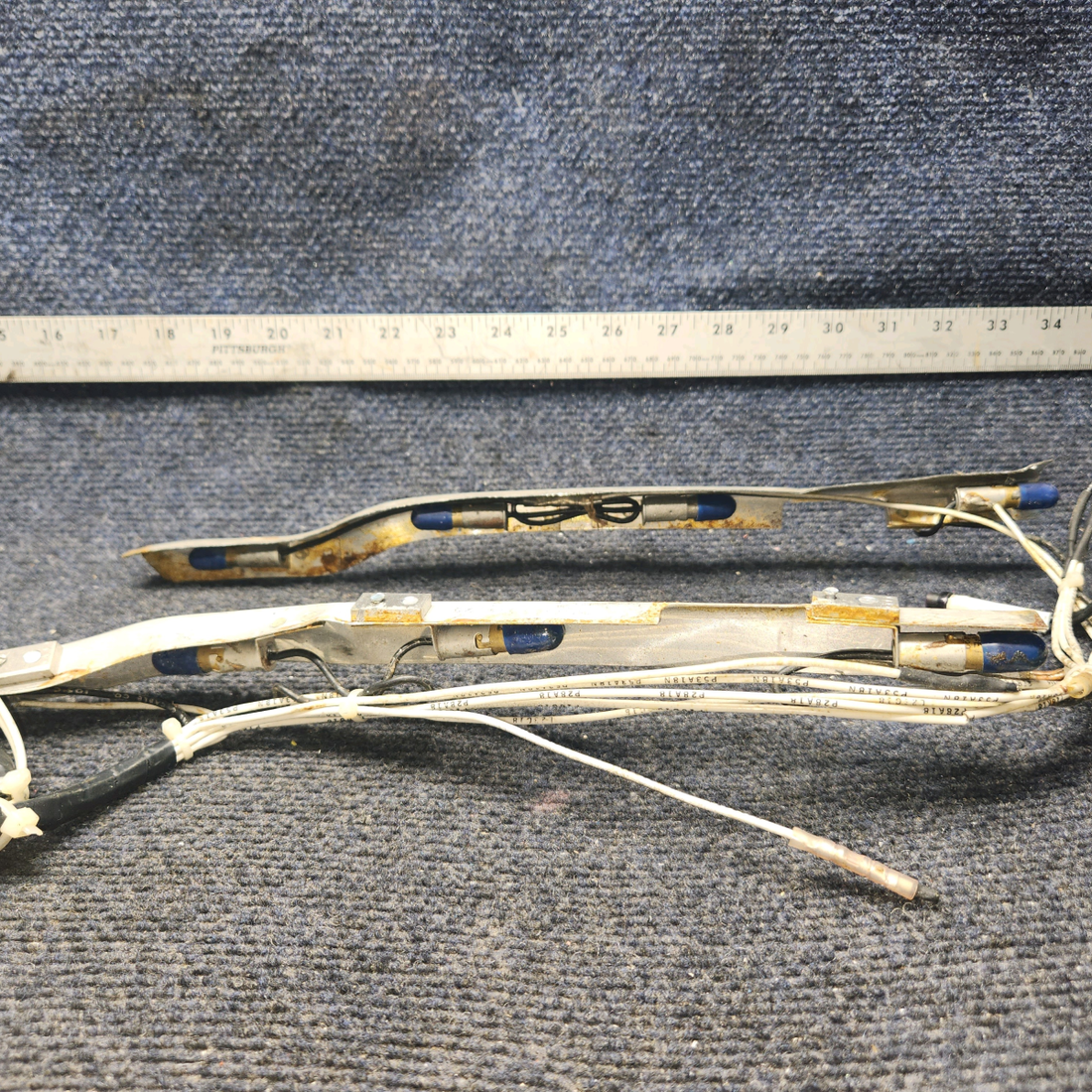 Used aircraft parts for sale, 96-534075-13 BEECHCRAFT 95-55B Reflector Assembly with Lamp Holder