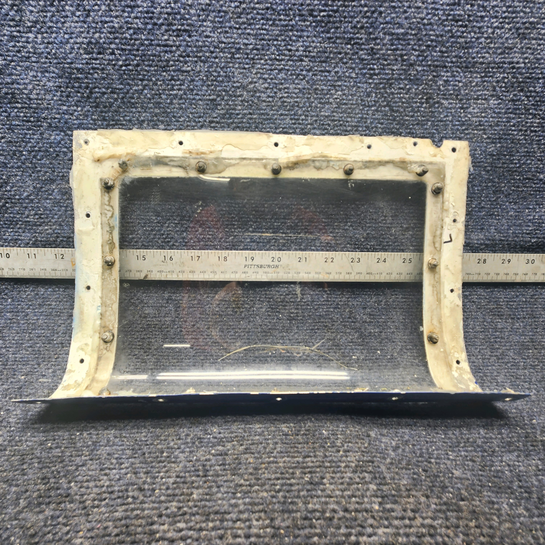 Used aircraft parts for sale, 169-110000-247 Beechcraft A23A Musketeer Custom III LANDING LIGHT WINDOW LH / RH THE PLASTIC IS CRACK SEE PHOTOS