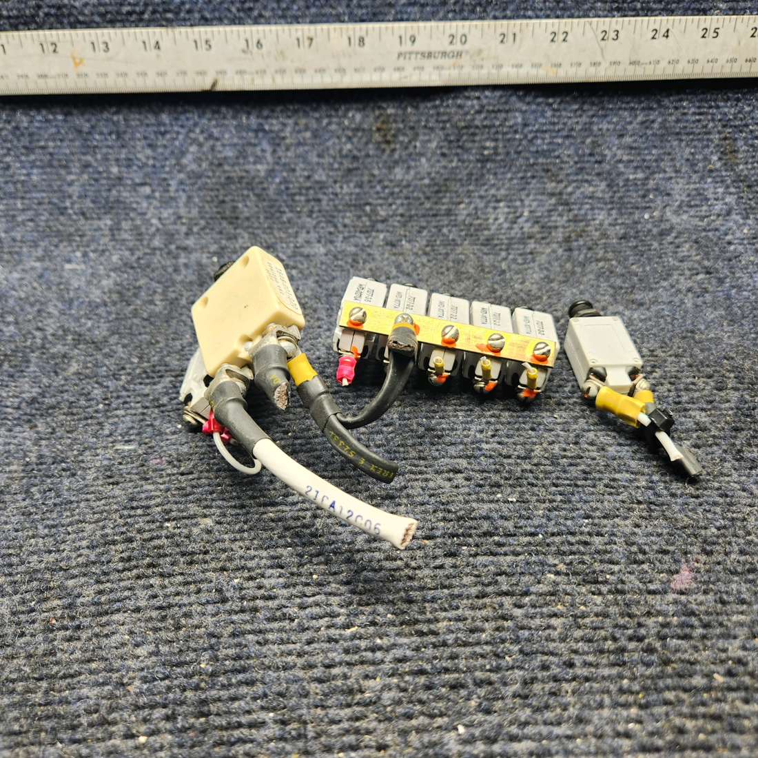 Used aircraft parts for sale, 7277-2-2 / -5 / -15 MOONEY M20J SET KLIXON AIRCRAFT CIRCUIT BREAKER TWO 5A -FOUR -2A - ONE -15. TOTAL SEVEN