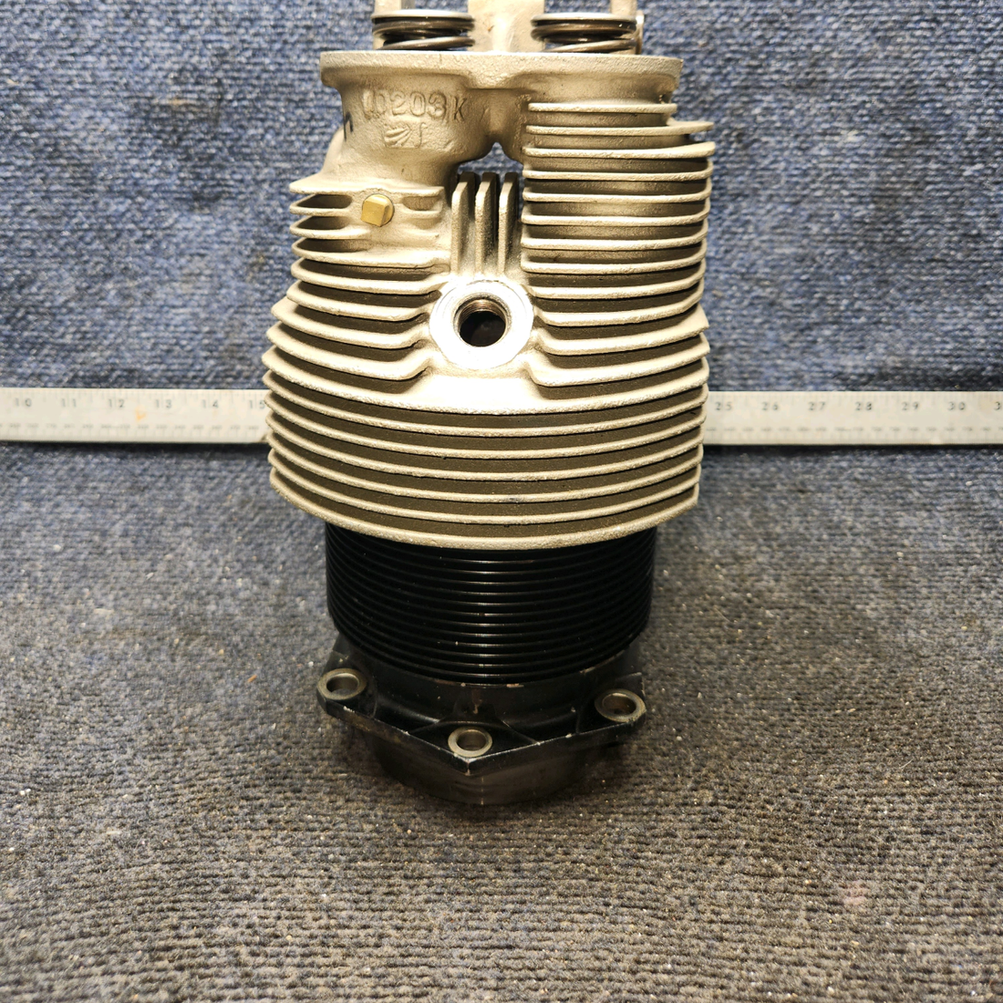 Used aircraft parts for sale, SA10200-A1 Superior O-300 Cessna 172 Cylinder with Valves and Springs