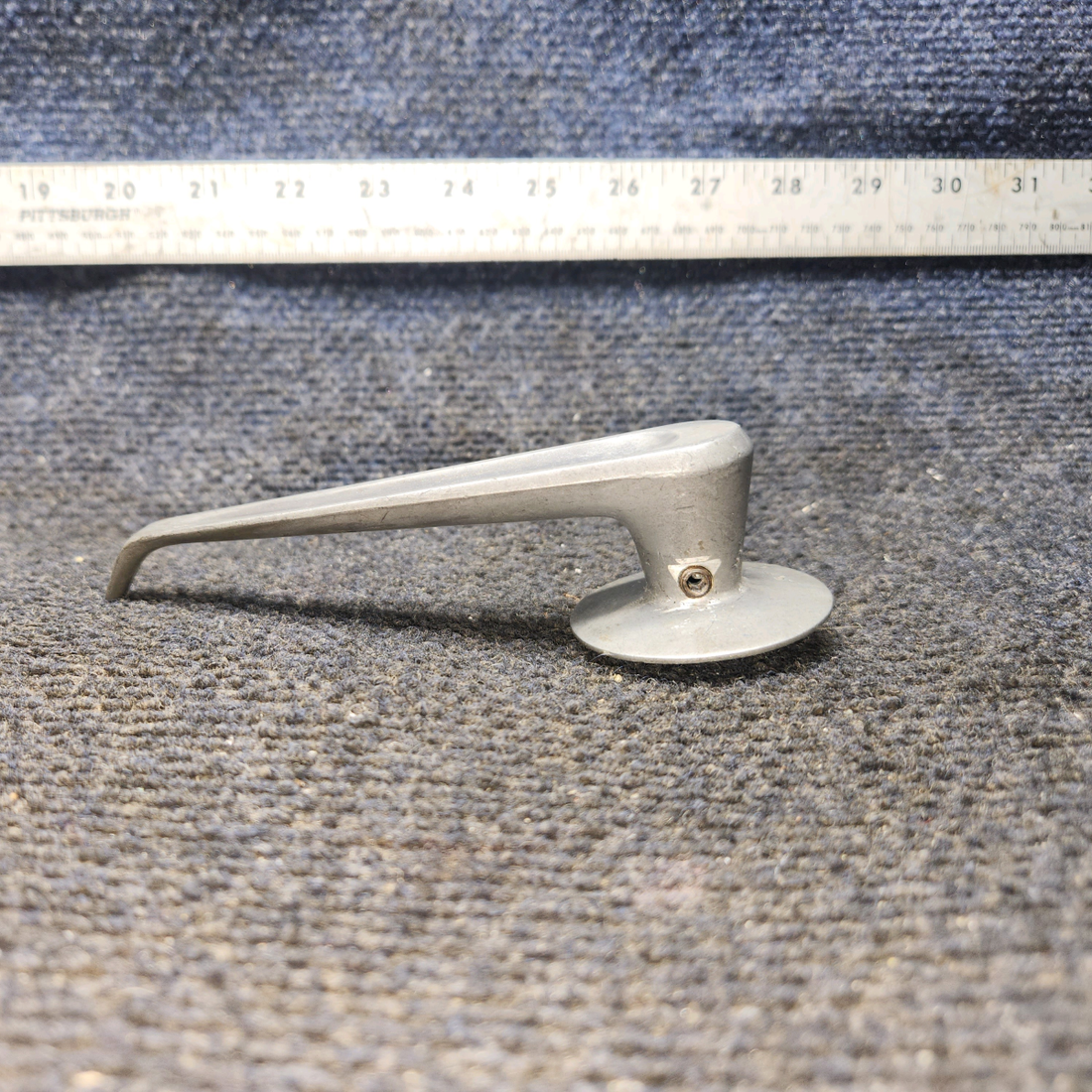 Used aircraft parts for sale, 0711027-1 Cessna 172E Inside Cabin Door Handle LH or RH