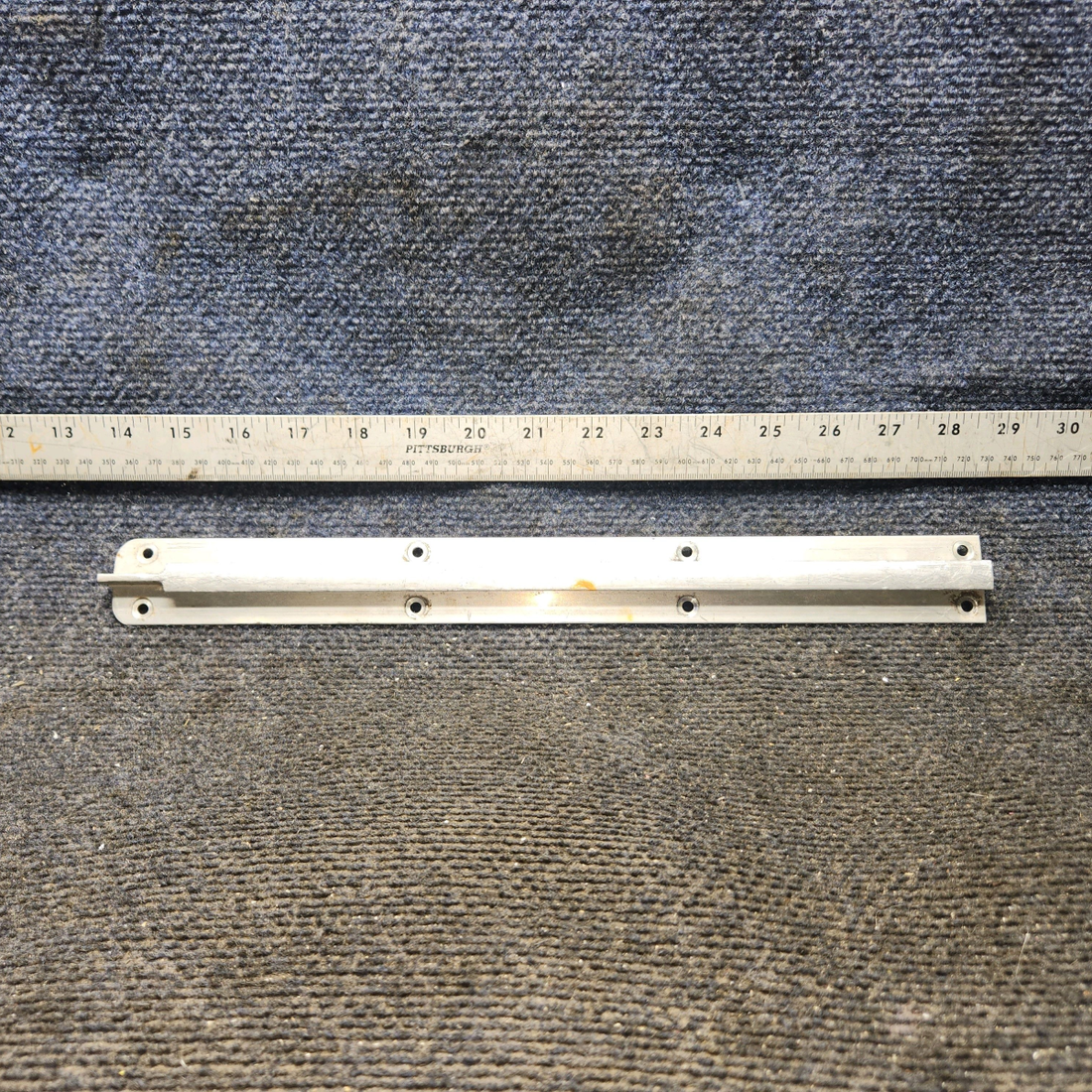 Used aircraft parts for sale, 0410219-2 cessna 150G Inboard Seat Rail Assembly