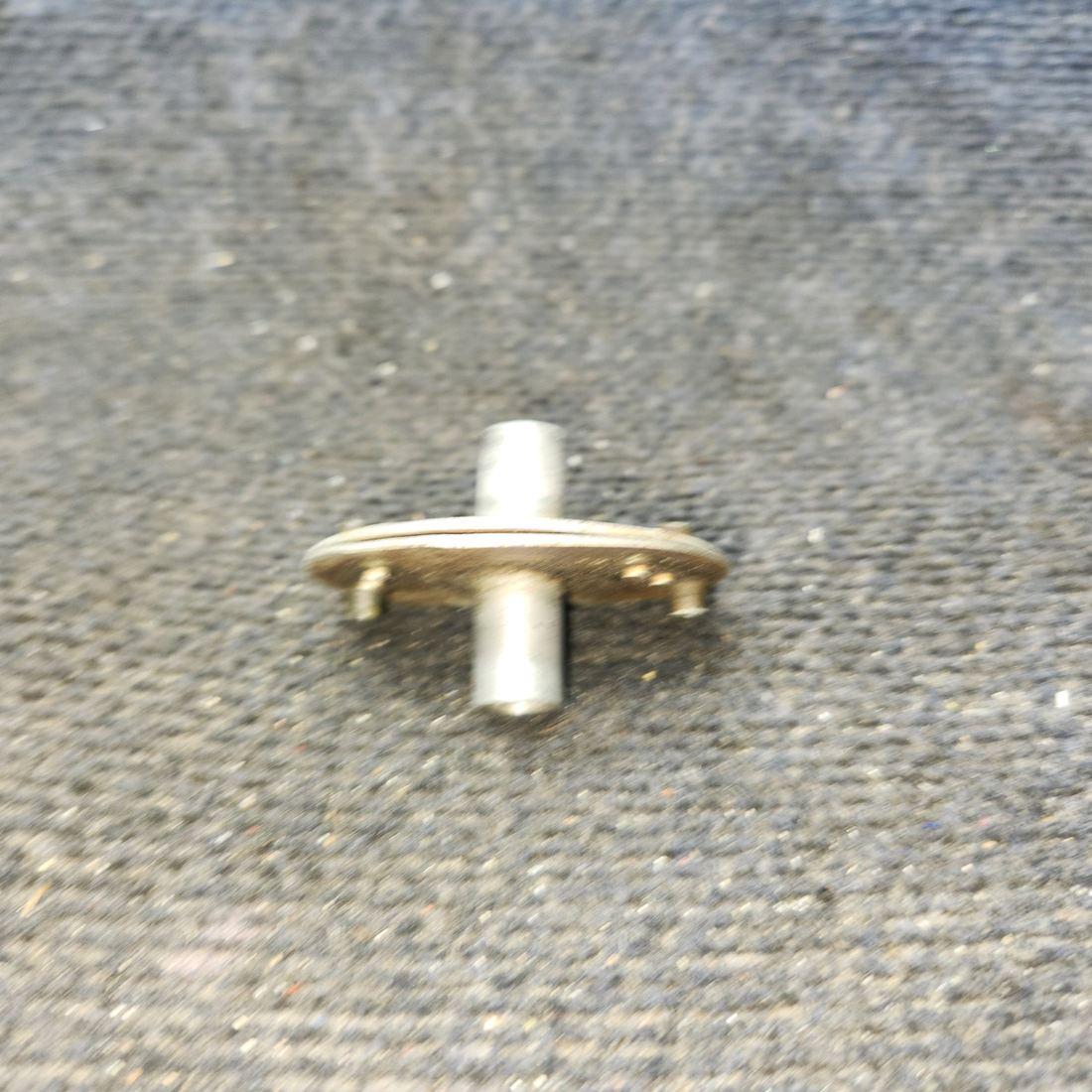 Used aircraft parts for sale, 0322526-6 Cessna 182G Fuel Tank Drain Adapter