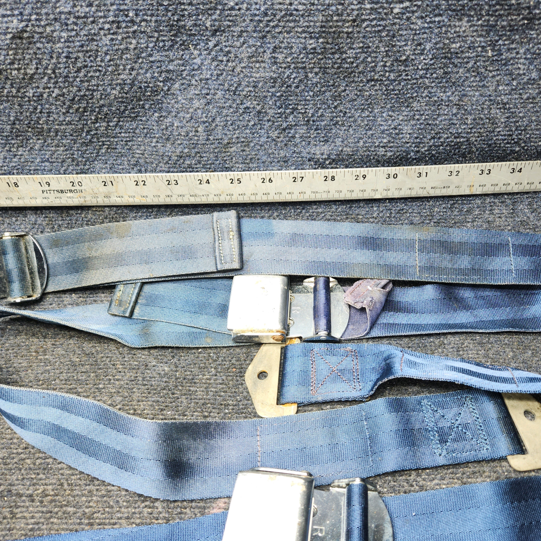 Used aircraft parts for sale, SEAT BELT-SET PIPER PA28-140 PA28-140 Seat Belt Set Pilot-Copilot And Rear Passenger