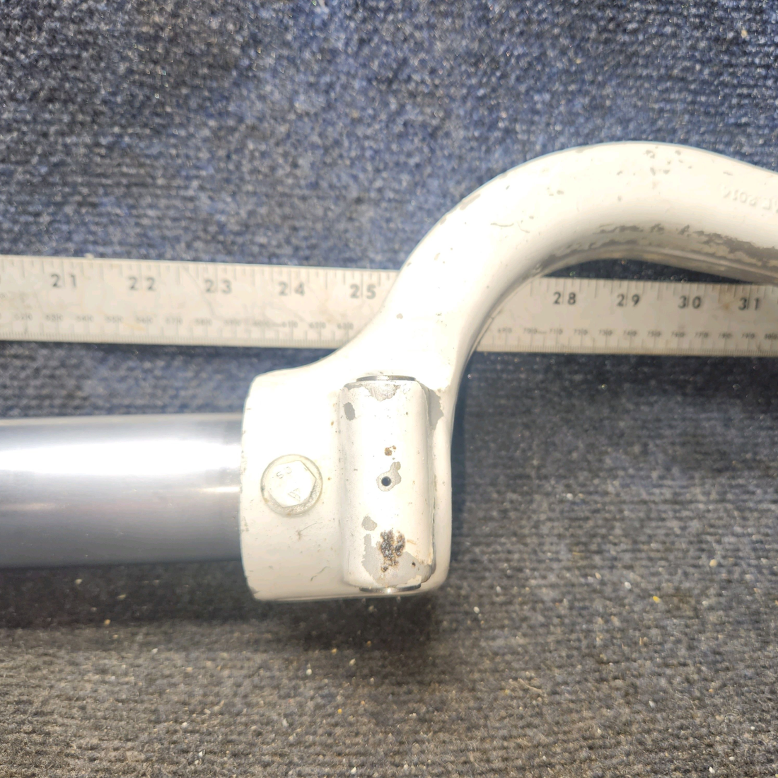 Used aircraft parts for sale, 67100-007 Piper PA32RT-300 Nose Gear Assembly – Less Trunnion