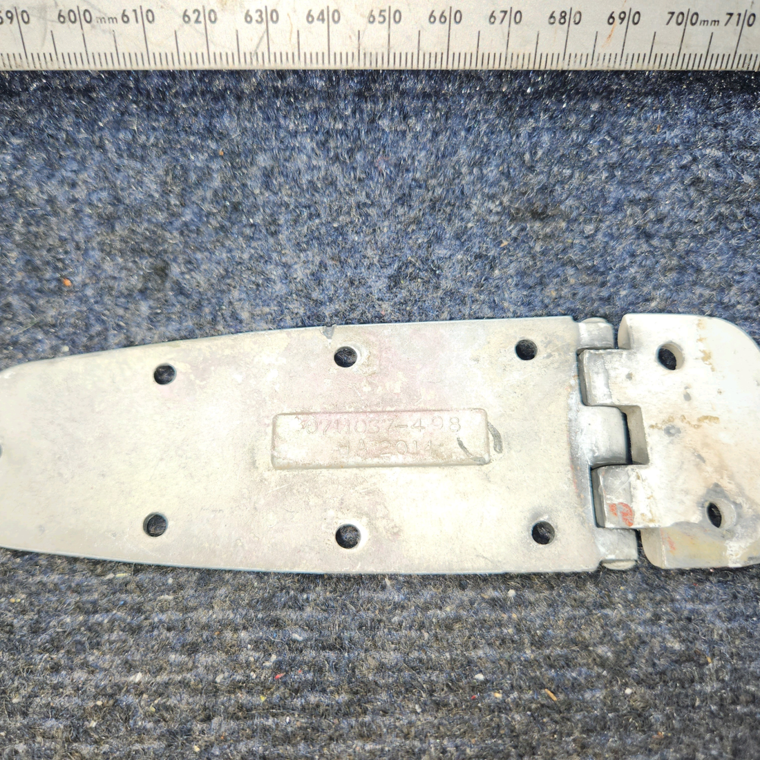 Used aircraft parts for sale, 0711037-19 Cessna Cabin Door  Hinge Assembly Lower - LH