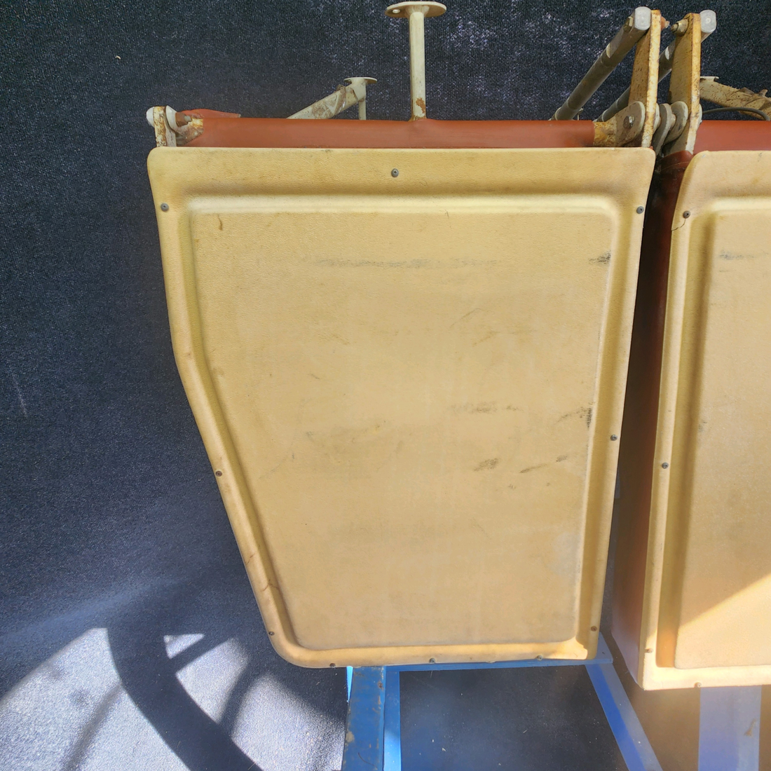 Used aircraft parts for sale, 0514170-3 CESSNA C172RG SPLIT BACK BENCH SEAT ASSEMBLY SEE PHOTOS FOR DETAILS