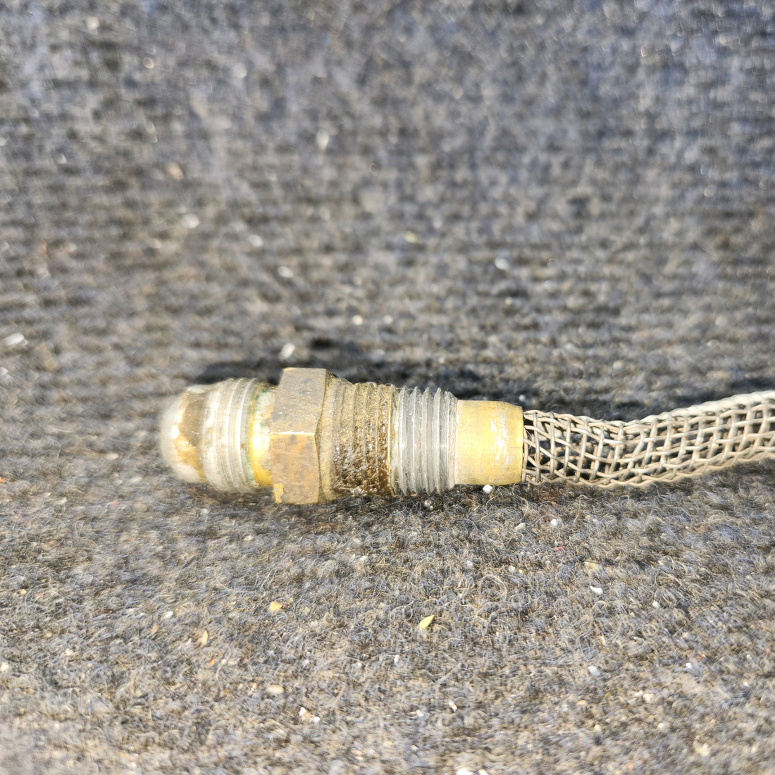 Used aircraft parts for sale, 0422130 Cessna 172E Fuel Tank Strainer (Finger Screen)