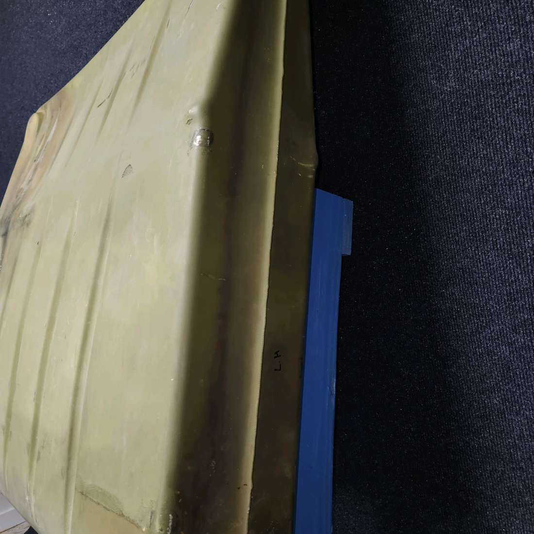 Used aircraft parts for sale, 0592300-6 Cessna 172 Fuel Tank Assembly LH With Check Valve