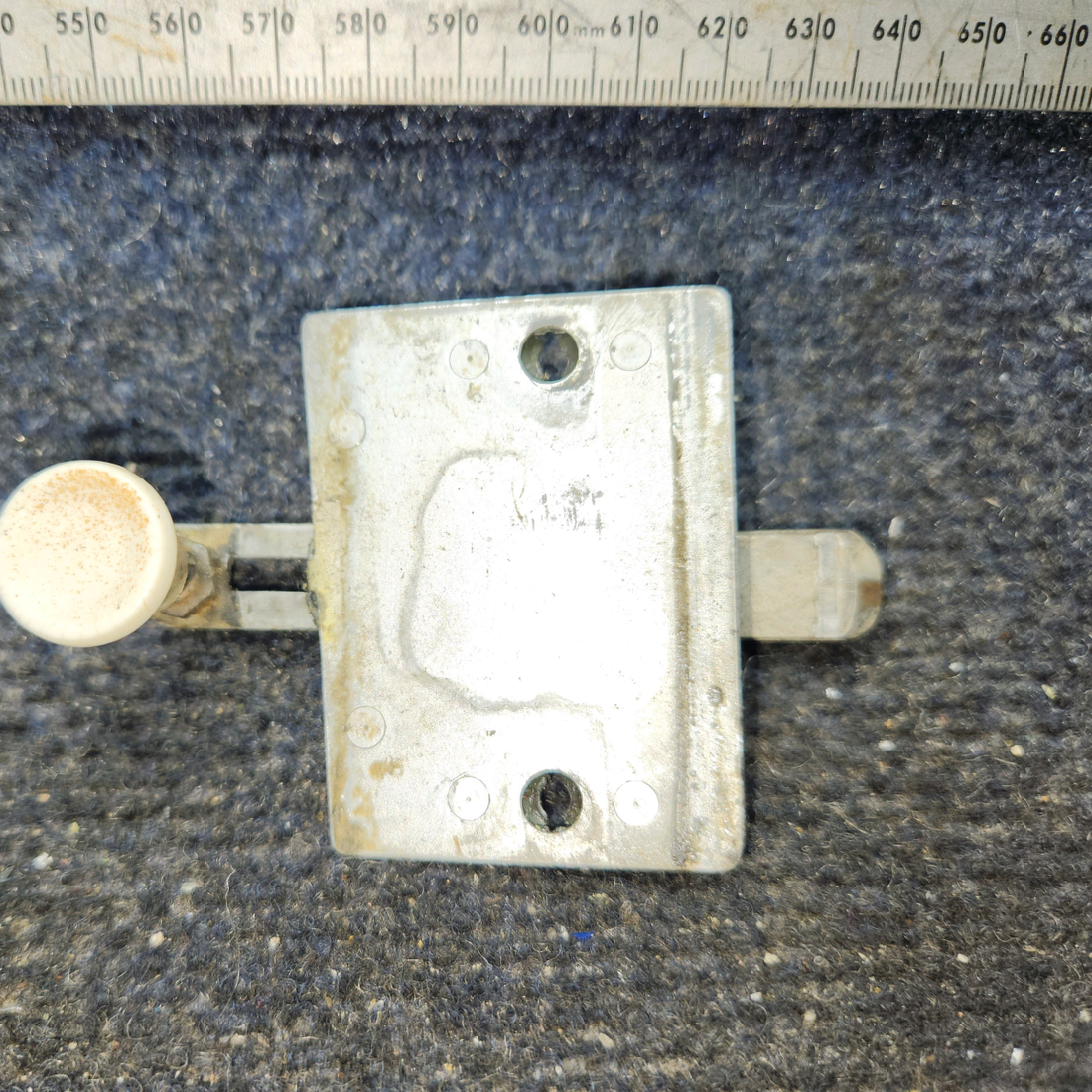 Used aircraft parts for sale, 0411590-1 Cessna 172E Cabin Door Thumb Latch Assembly (White)