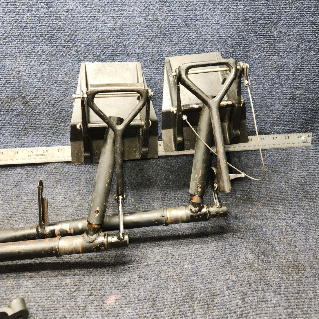 Used aircraft parts for sale, 1460320-1 , 0411306-13 CESSNA 172K COMPLETE BRAKE RUDDER PEDAL BAR & BEARINGS