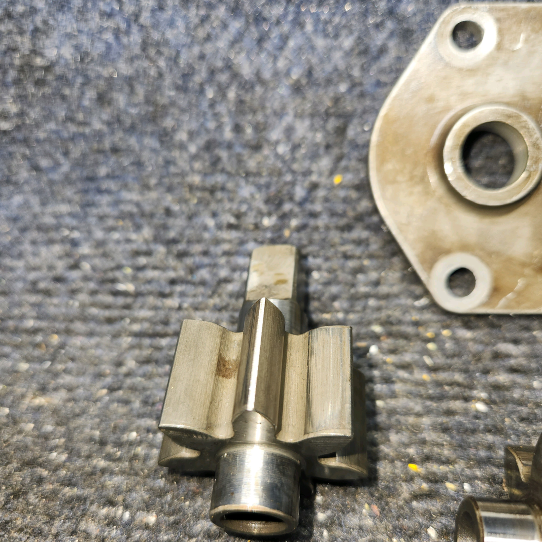 Used aircraft parts for sale, 23403, 35343, 23410 Continental C125, C145 & O300 Cessna 172F Oil Pump Kit