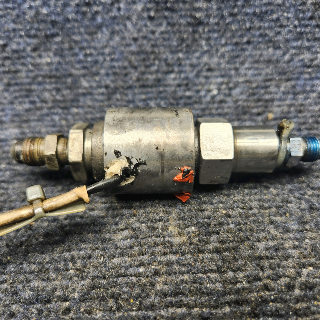 Used aircraft parts for sale, 592-634 PIPER PA28-161 Warrior III VALVE SOLENOID ASSEMBLY 28 VOLTS