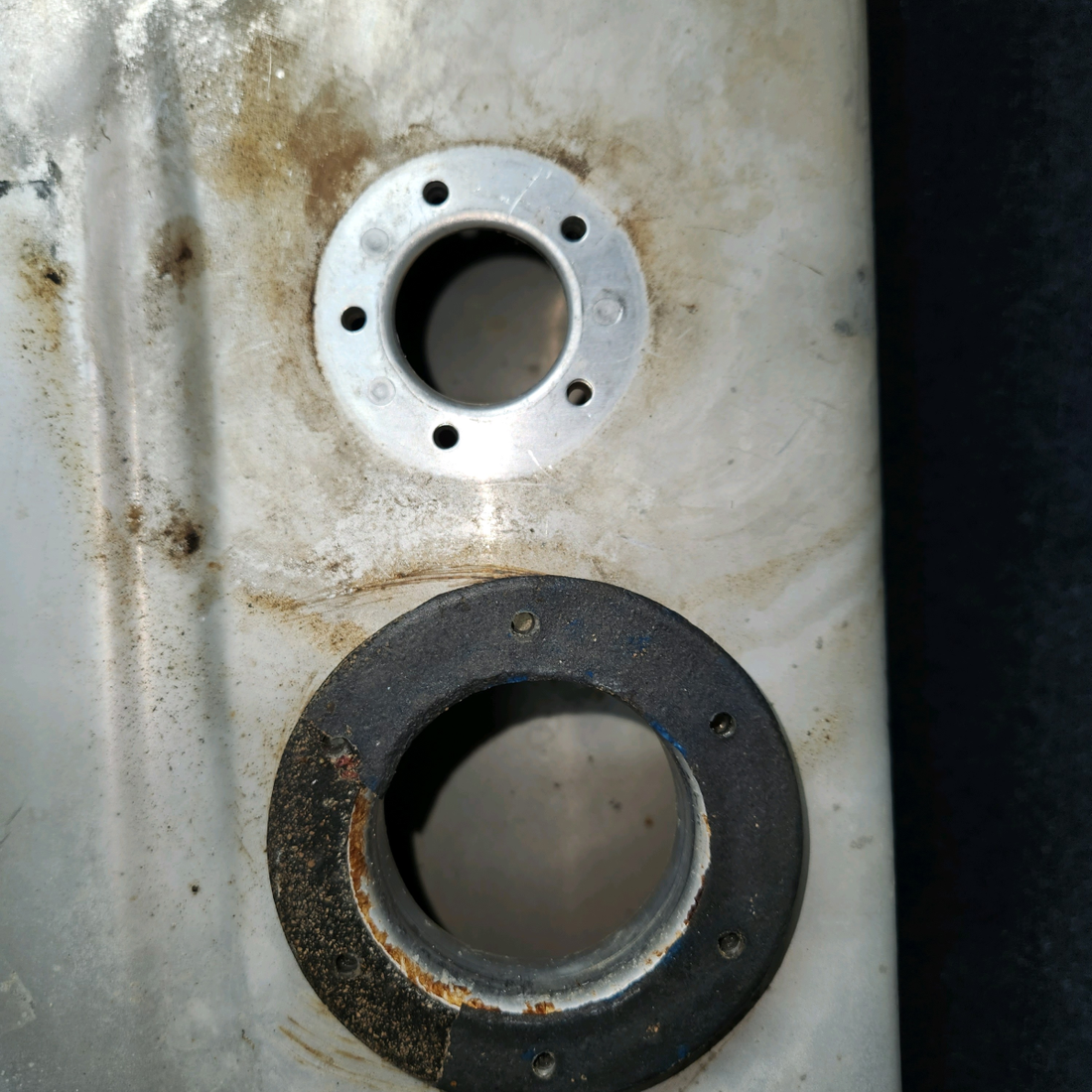 Used aircraft parts for sale, 0526007-50 cessna 172N Main Fuel Tank Assembly – RH