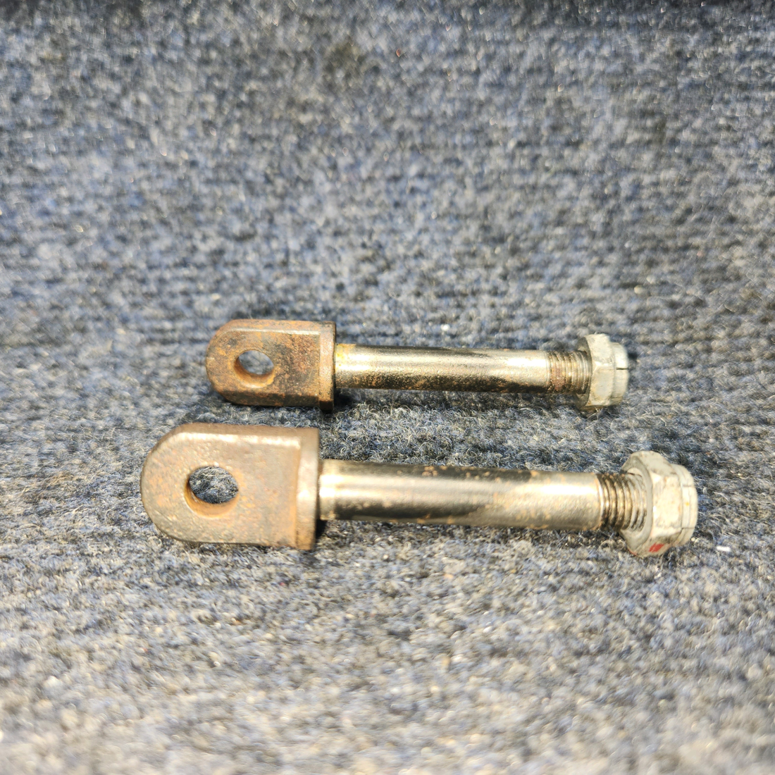 Used aircraft parts for sale, 65567-000 PIPER PA28-140 Bolt Cabin Door Attach - Set of 2