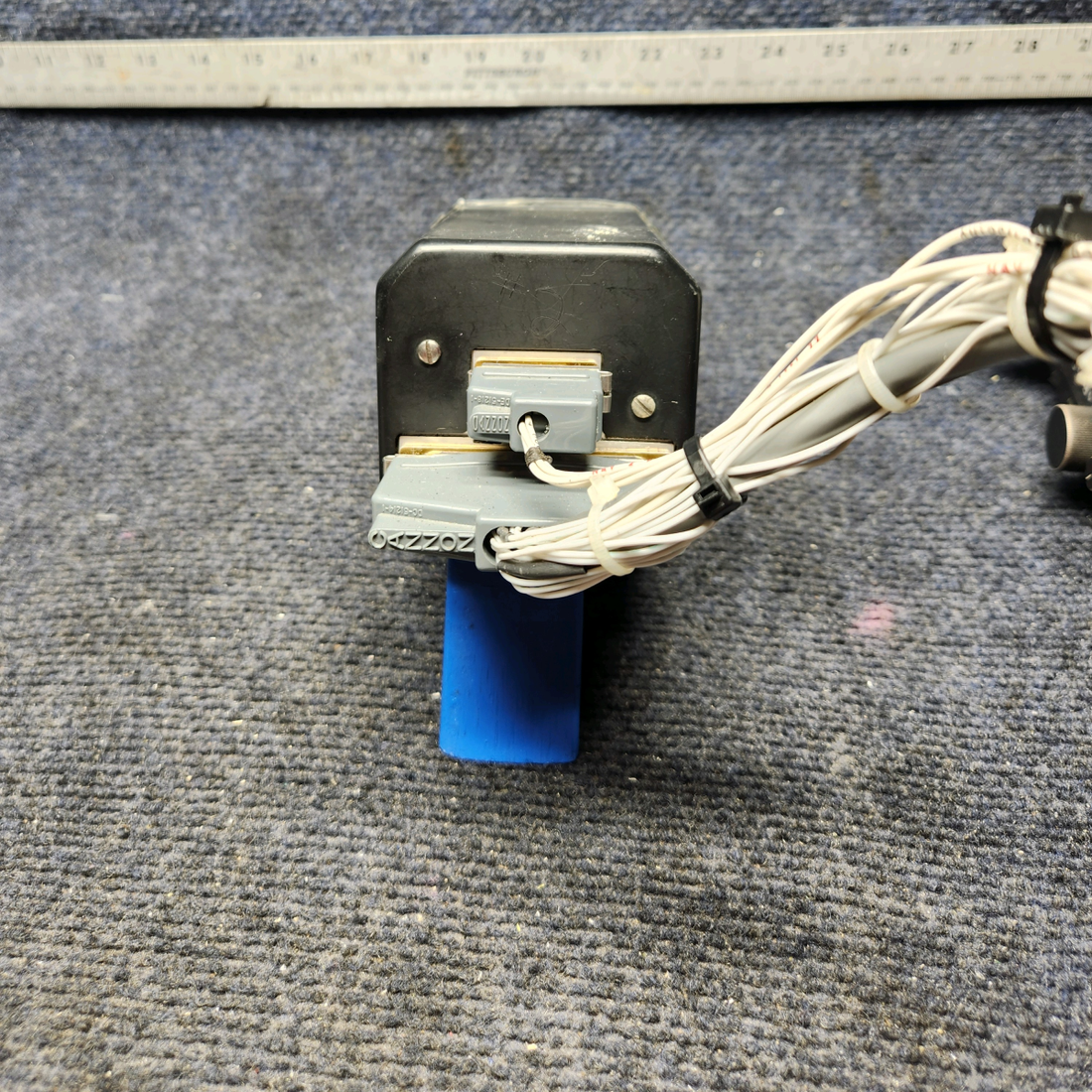 Used aircraft parts for sale, Narco Nav 124 /ID-124 Narco ID-124 MOONEY M20J NARCO NAV RECEIVER AND INDICATOR ID-124 RACK-CONNECTOR