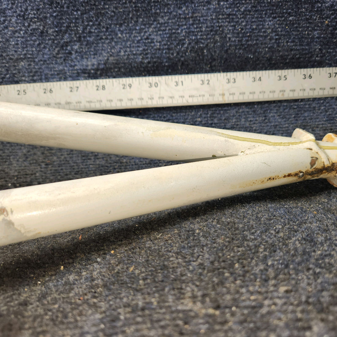 Used aircraft parts for sale, 35-815155-611 BEECHCRAFT 95-55B Main Landing Gear Retract Brace -  RH