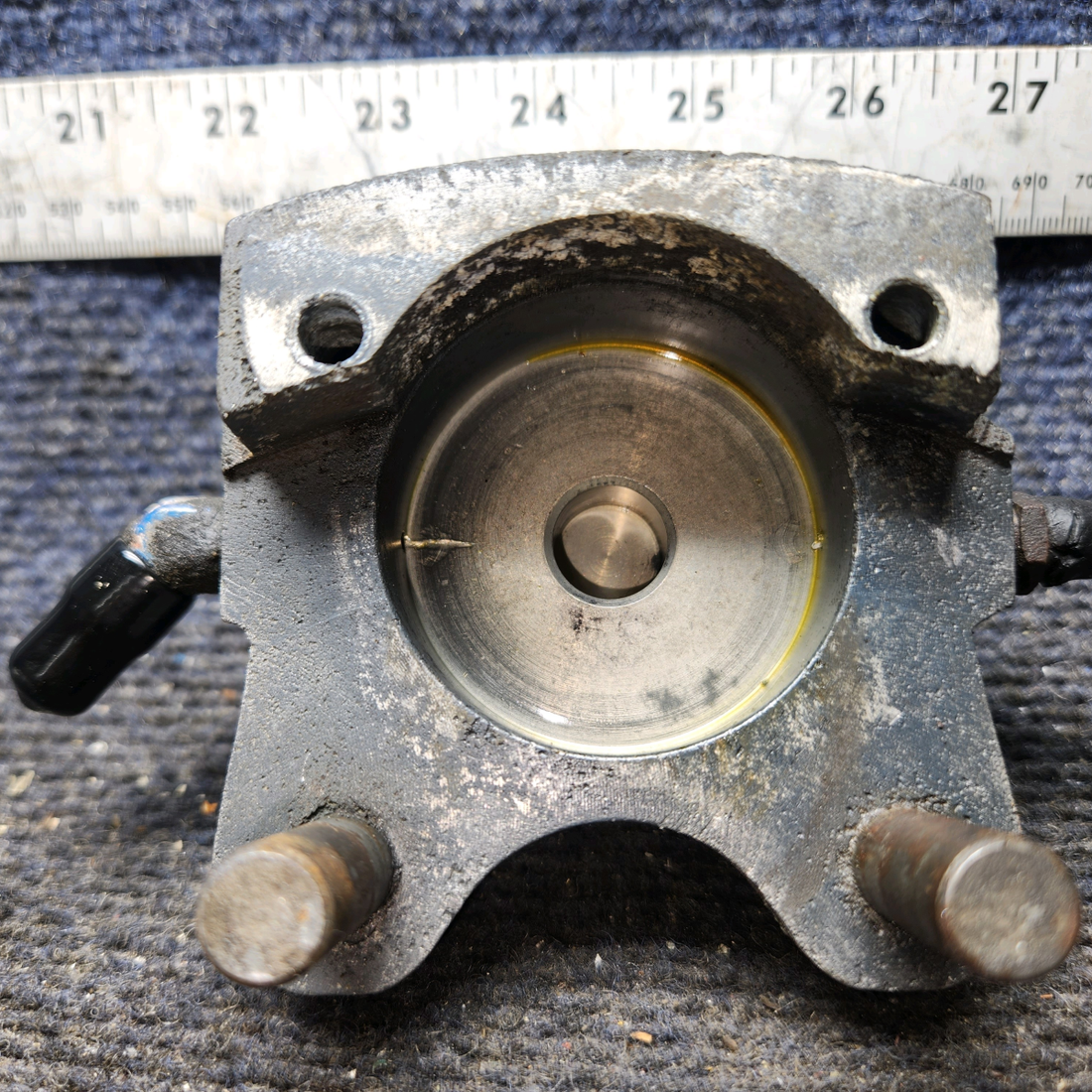 Used aircraft parts for sale, 30-63A Cleveland 30-63A Cessna 172F Brake Caliper Assembly