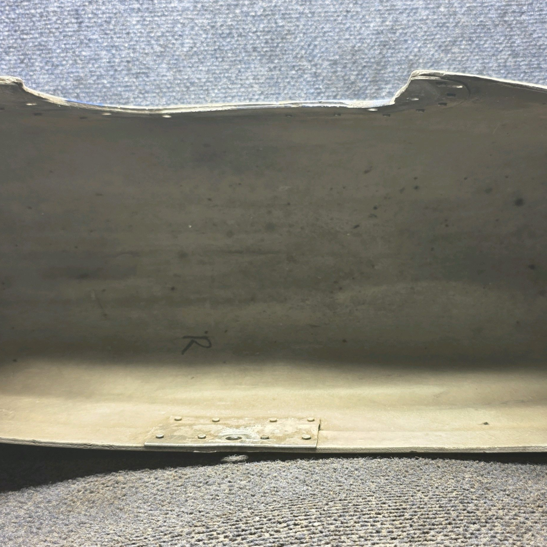 Used aircraft parts for sale, 0741046-200 Cessna 182G Main Landing Gear Fairing Assembly RH With Braket