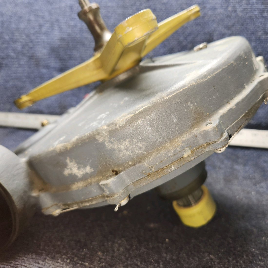 Used aircraft parts for sale, 98-810017-5 BEECHCRAFT 95-55B Main Landing Gear Retract Actuator Assembly