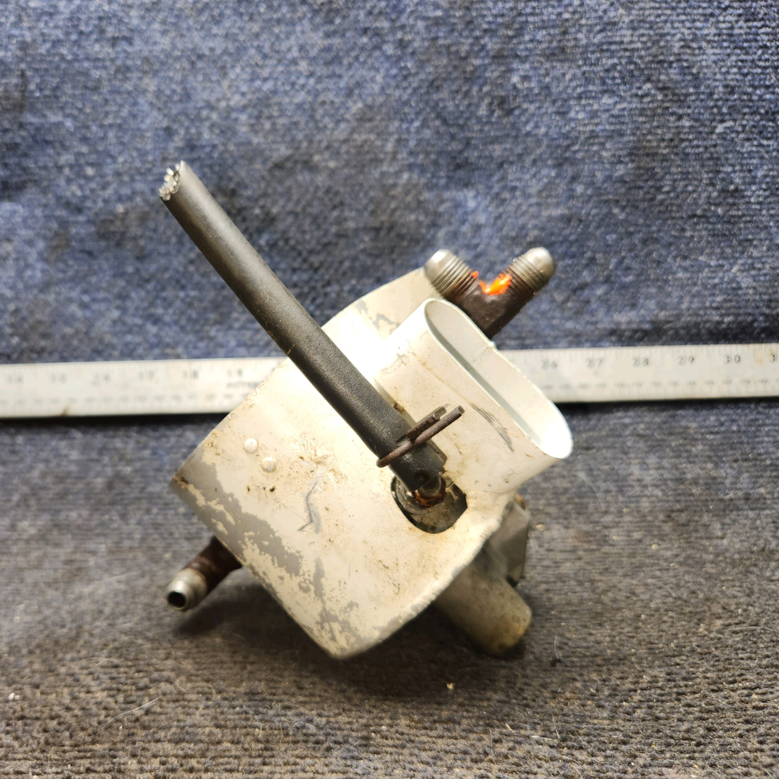 Used aircraft parts for sale, LW-15472 Lycoming Piper PA-28-140 Fuel Pump