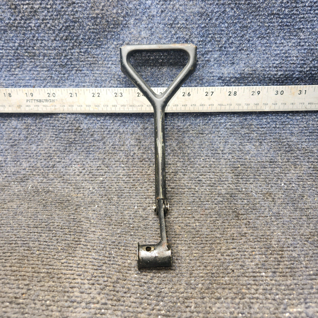 Used aircraft parts for sale, 0411563, 0511336-1 Cessna 172F Rudder Pedal Arm Assembly w/ Link