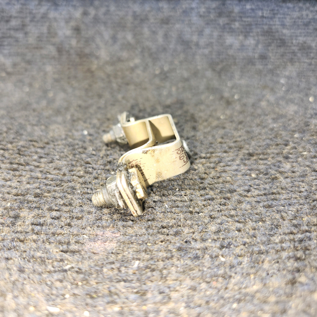 Used aircraft parts for sale, 0411550, 0411549 Cessna 172 Brake Cylinder Bracket & Pin Set