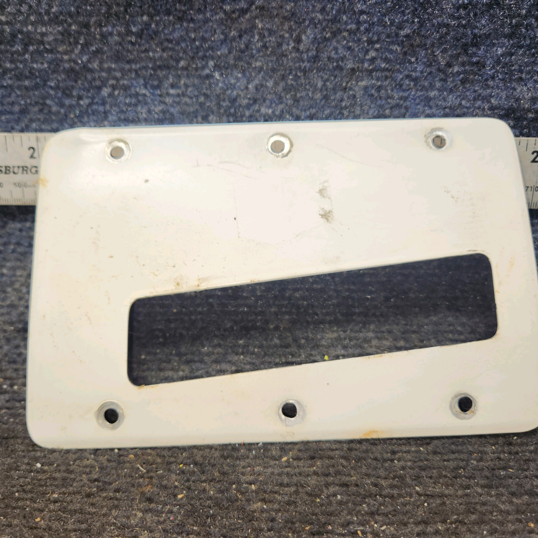 Used aircraft parts for sale, 0441024-1 cessna 150G Landing Gear Fillet Plate – LH