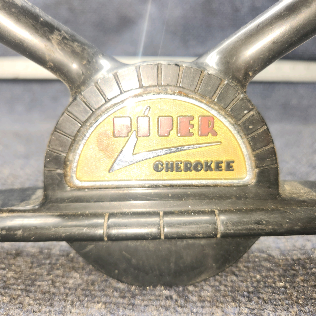 Used aircraft parts for sale, 79276-000, 78729-002 PIPER PA28-140 Control Wheel Yoke - 1.25"