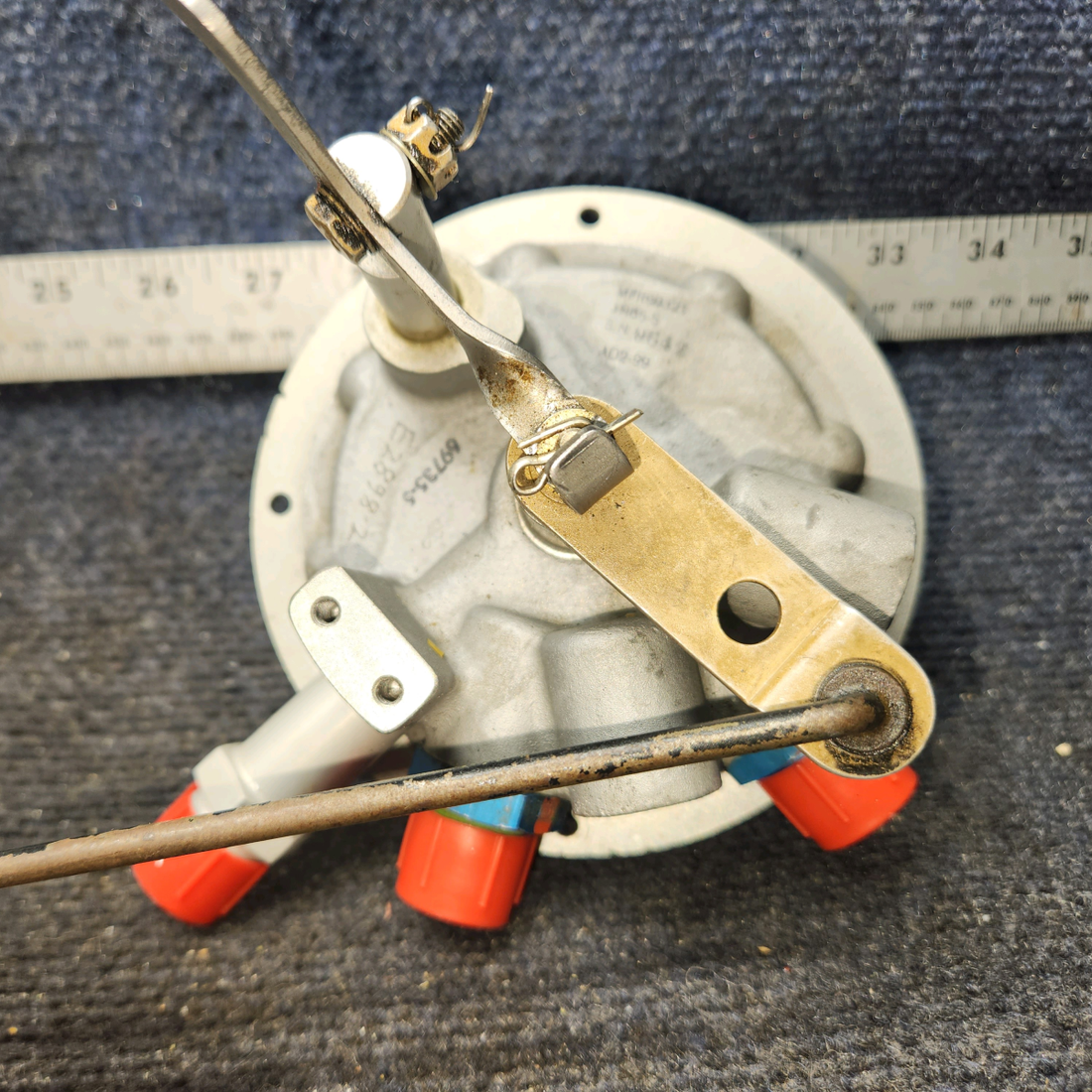 Used aircraft parts for sale, 65407-007 Airborne 1H65-5 Piper PA32RT-300 Fuel Selector Valve with Rod