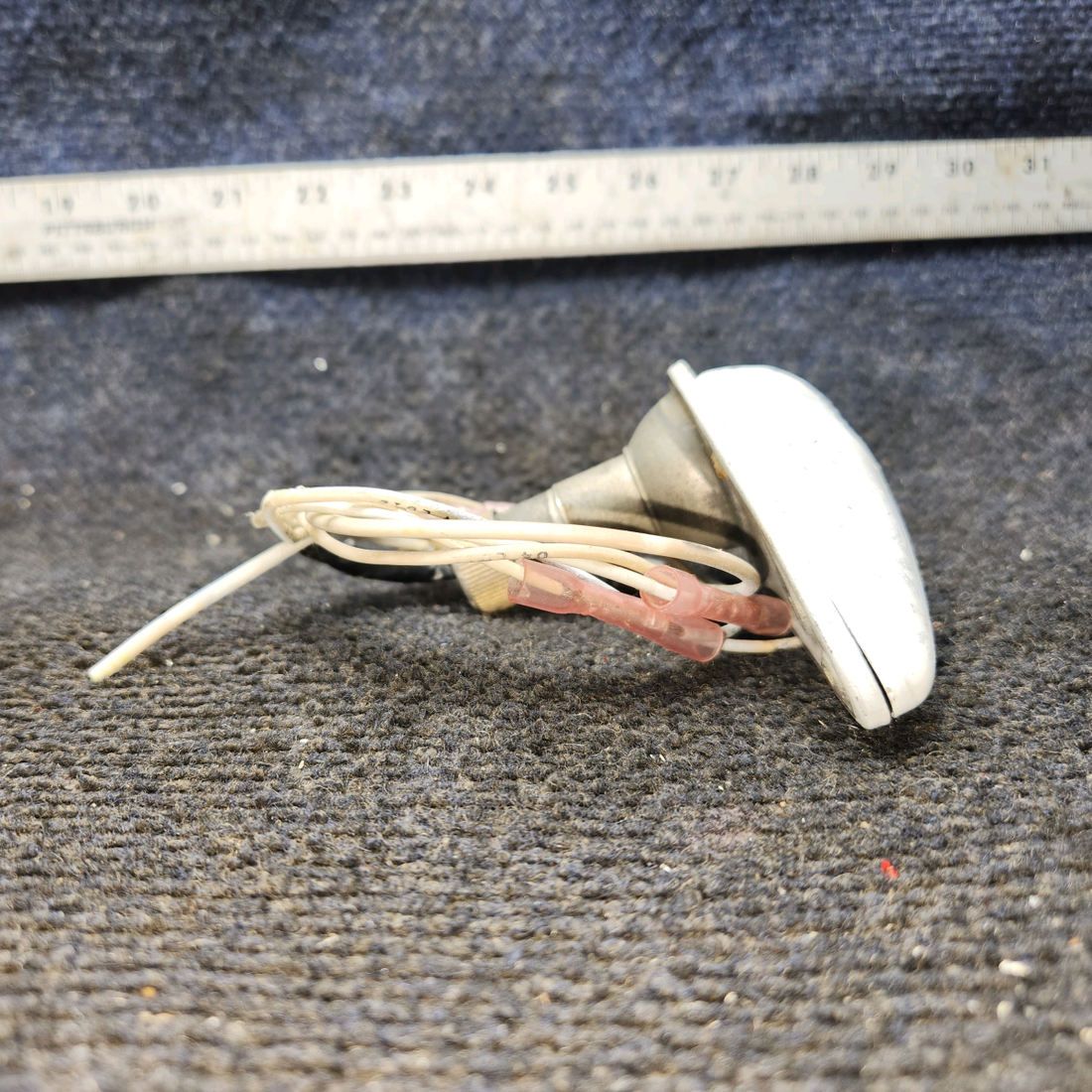 Used aircraft parts for sale, A-1285-R-12 Grimes Cessna 182G Navigation Light Assembly (14V)