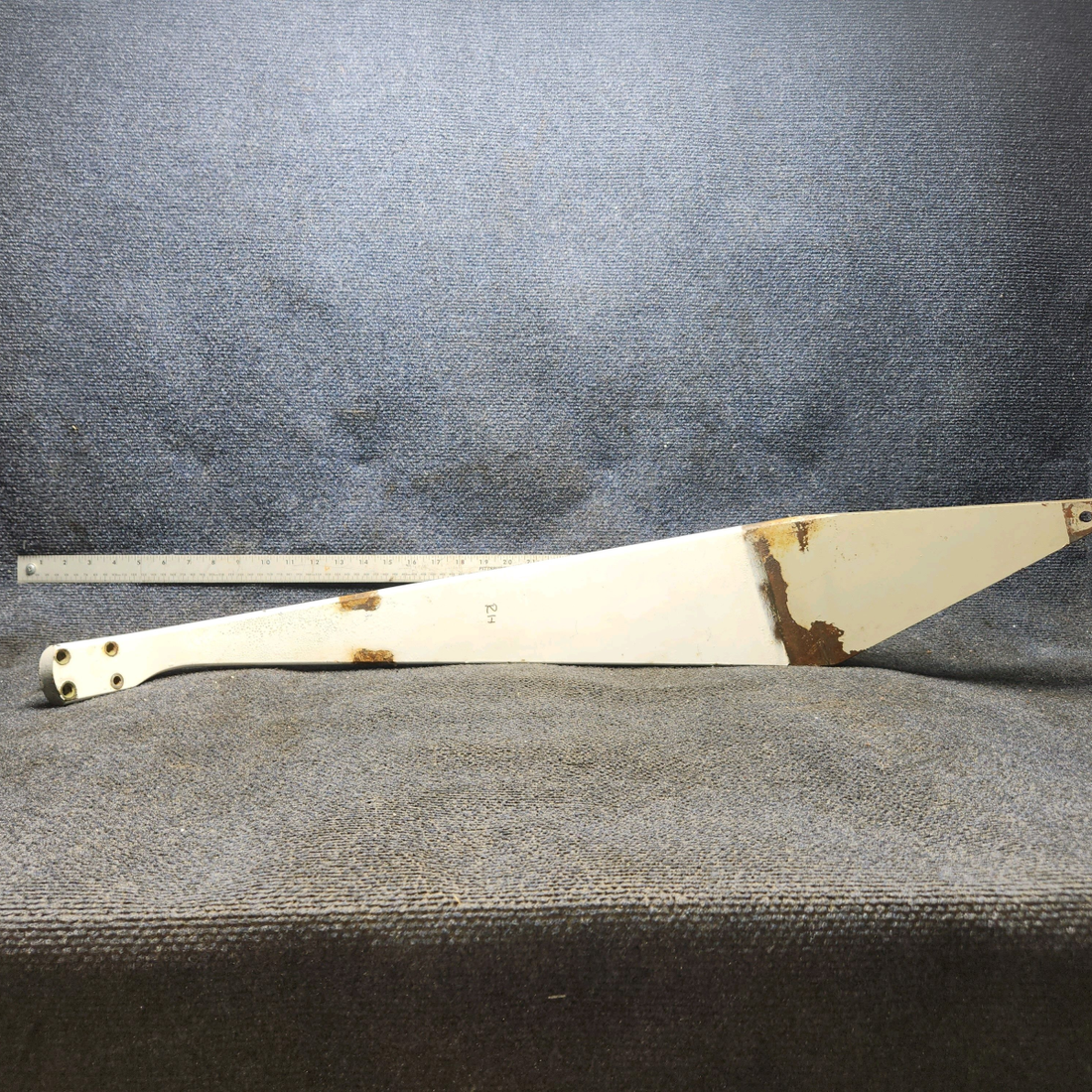 Used aircraft parts for sale, 0541164-4 Cessna 172E Main Landing Gear Spring RH