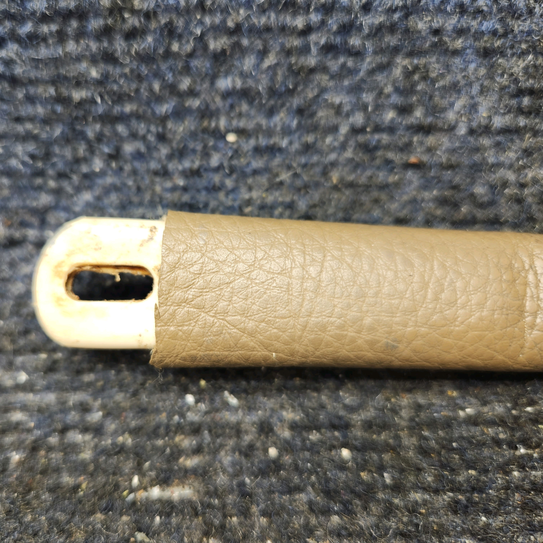 Used aircraft parts for sale, S1362-5 Cessna 172E Interior Handle Assembly - Price per Each.