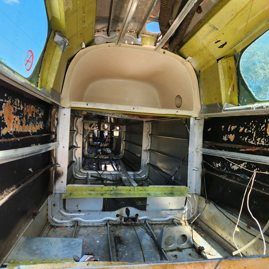 Used aircraft parts for sale, BONANZA F35 S/N D4260 BEECHCRAFT F35 FUSELAGE BELY LANDING- -OR IS SOLD IN PARTS.