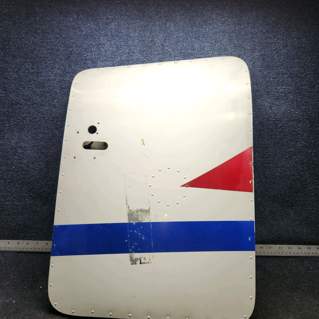 Used aircraft parts for sale, 0711101-33 Cessna 172E Baggage Door Structure
