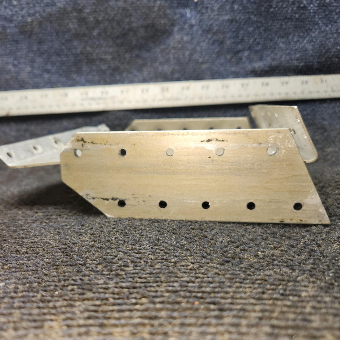 Used aircraft parts for sale, 0411899-1 cessna 150G Main Landing Gear Stiffener Support – LH