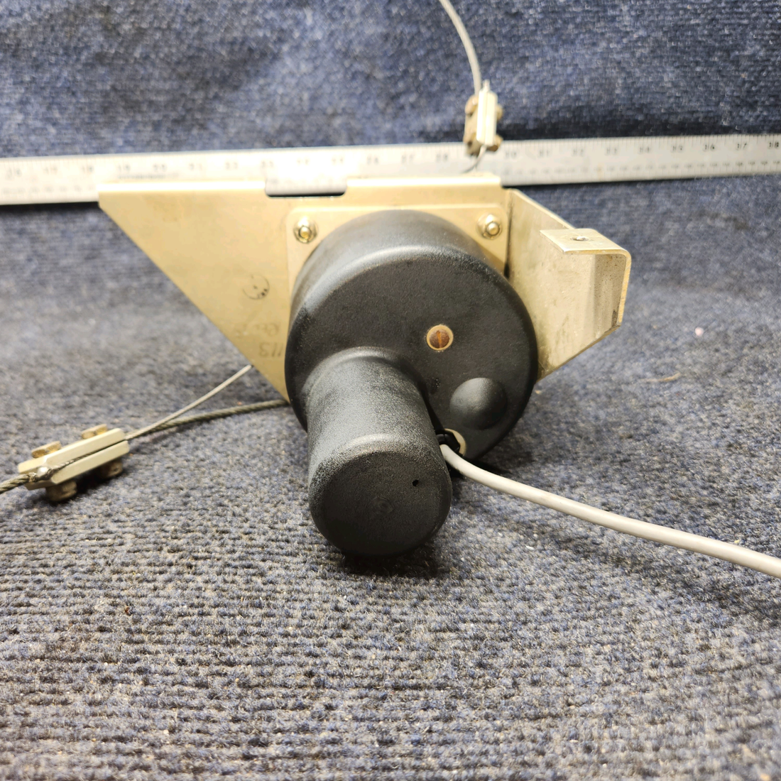 Used aircraft parts for sale, 0131-0-0 / 0107-P4 / 0105-R9 / 1394T100-14RB. S-tec S-tec Corp 50 PIPER PA-24-250 S-Tec Corp System 50 Autopilot complete w/ Harness 14 volts