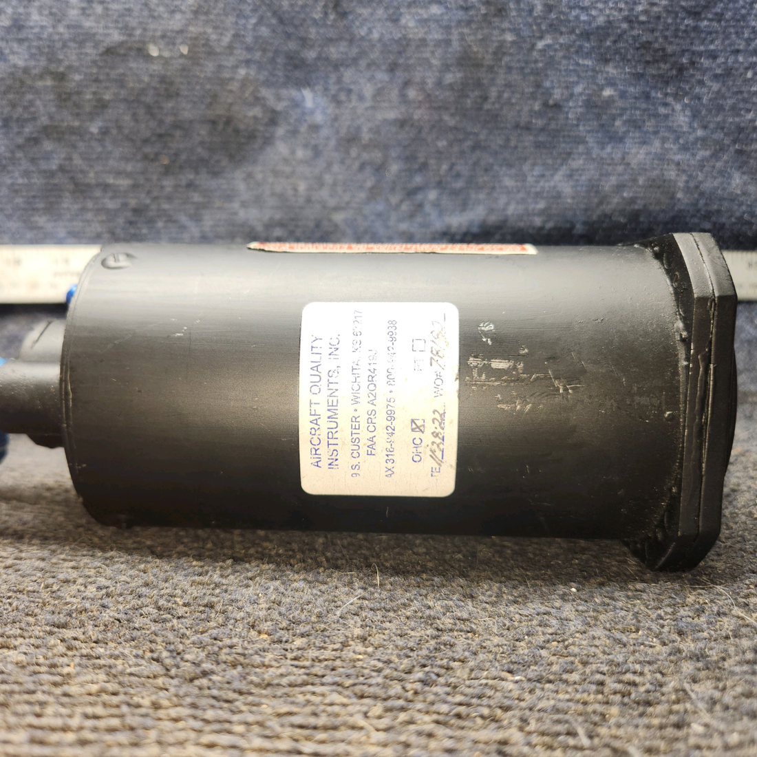 Used aircraft parts for sale, 23-501-017 cessna 172N Attitude Gyro