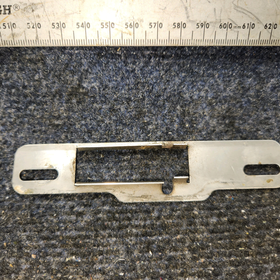Used aircraft parts for sale, 79234-000 Piper PA28-161 Cabin Door Latch Plate