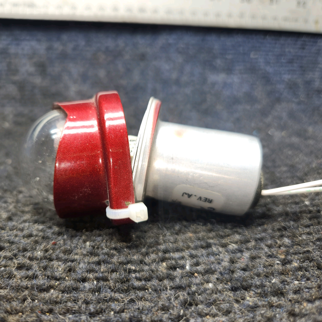 Used aircraft parts for sale, 01-0770034-02 WHELEN R44 Tail Light Assembly