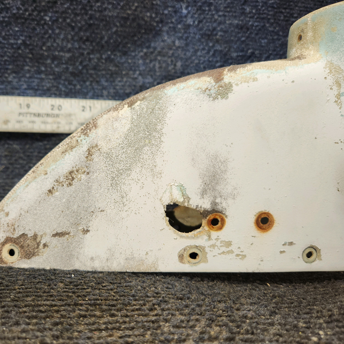 Used aircraft parts for sale, 0531007-3-791 Cessna 172F Rotating Beacon Vertical Fin Tip