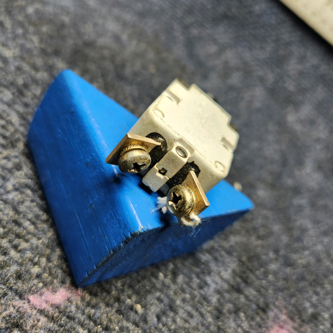 Used aircraft parts for sale, 7271-8-35 KLIXON CIRCUIT BREAKERS 35 AMP "PRICE PER EACH"