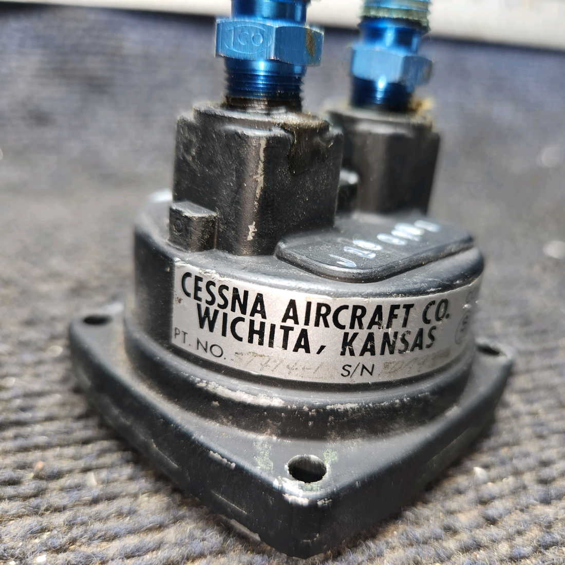 Used aircraft parts for sale, S1414-N1 Standard Precision cessna 150G Suction Indicator