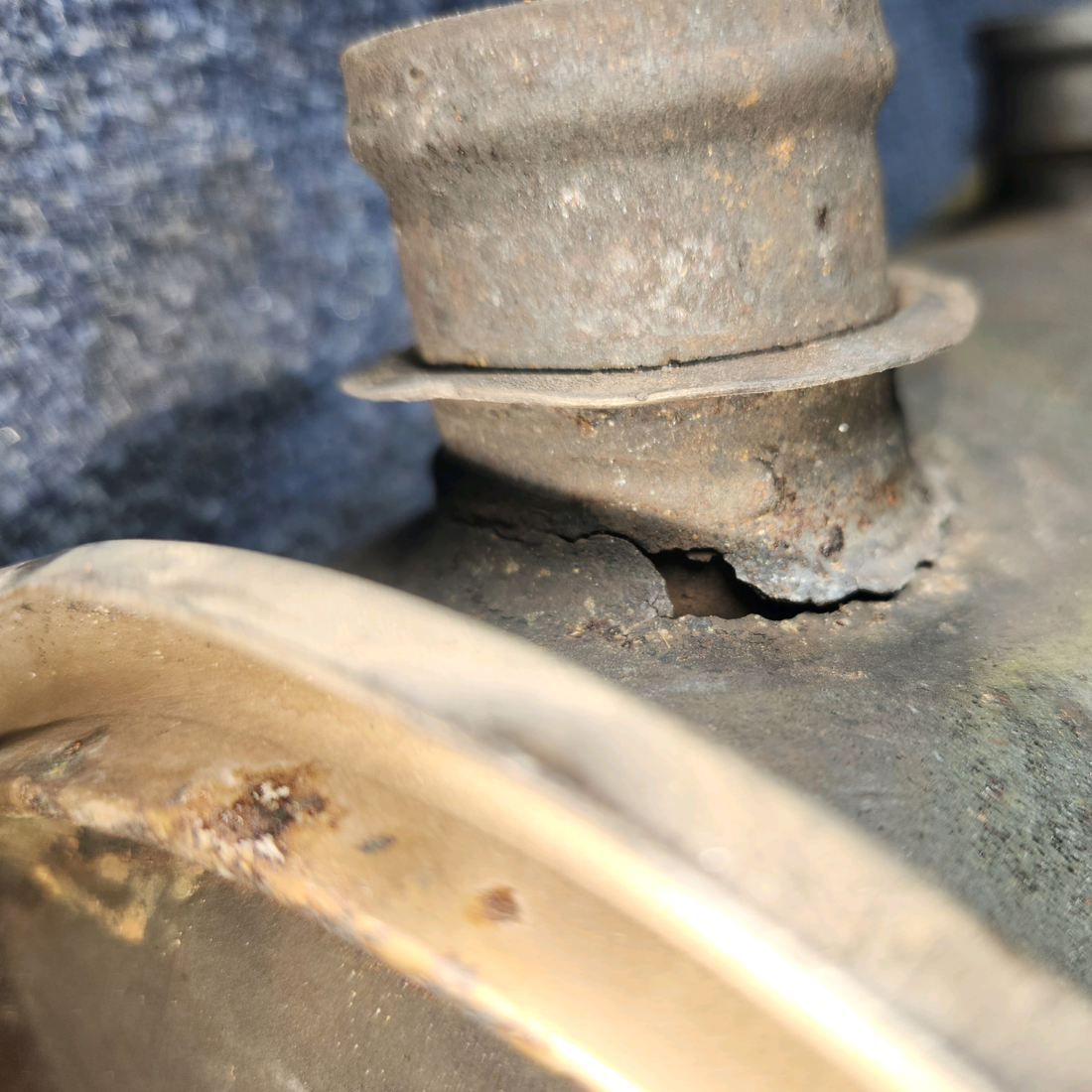 Used aircraft parts for sale, 0550176-56 Cessna 172E Exhaust Stack Assembly RH