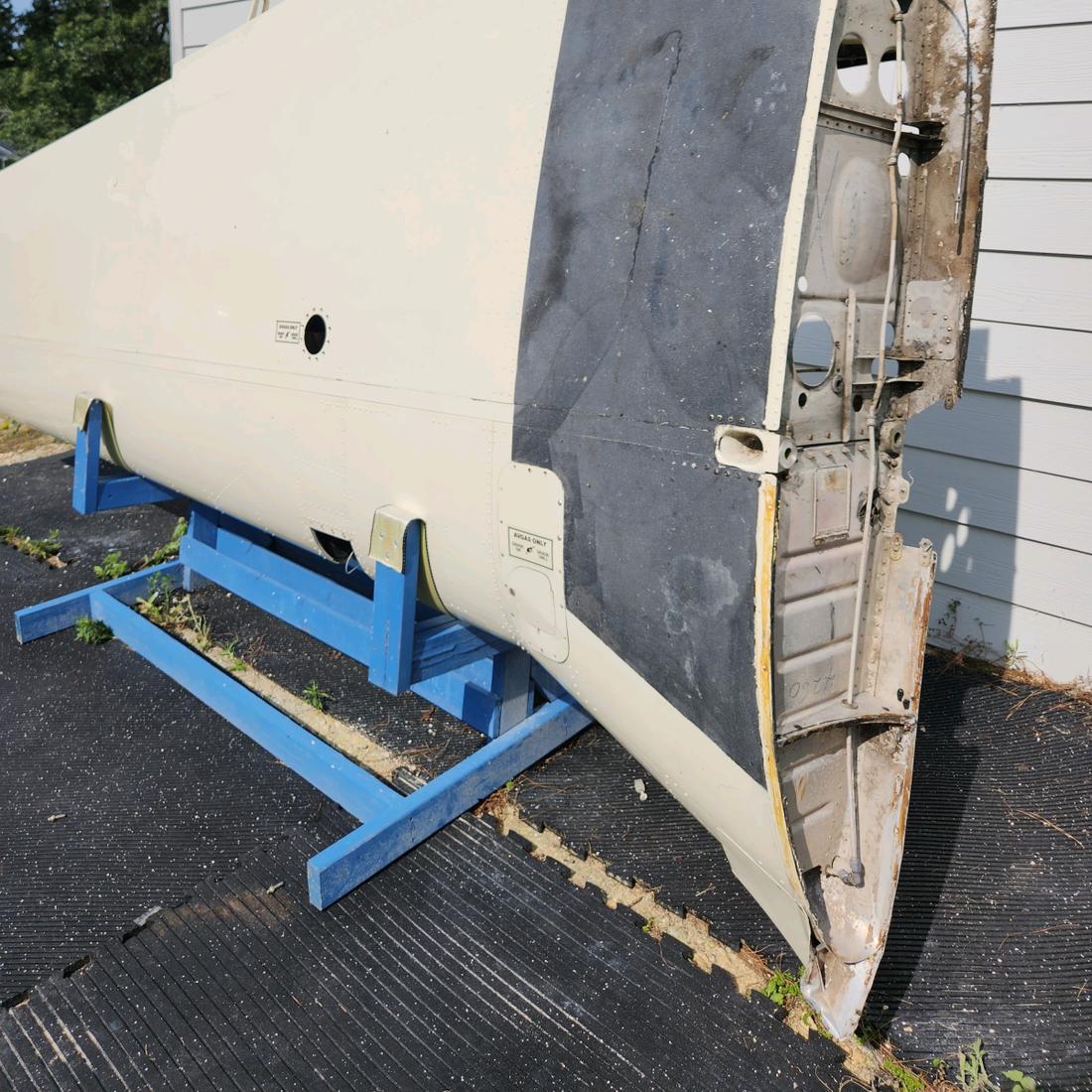 Used aircraft parts for sale, 35-115300 SA331 BEECHCRAFT F35 RH WING ASSEMBLY-OR IS SOLD IN PARTS
